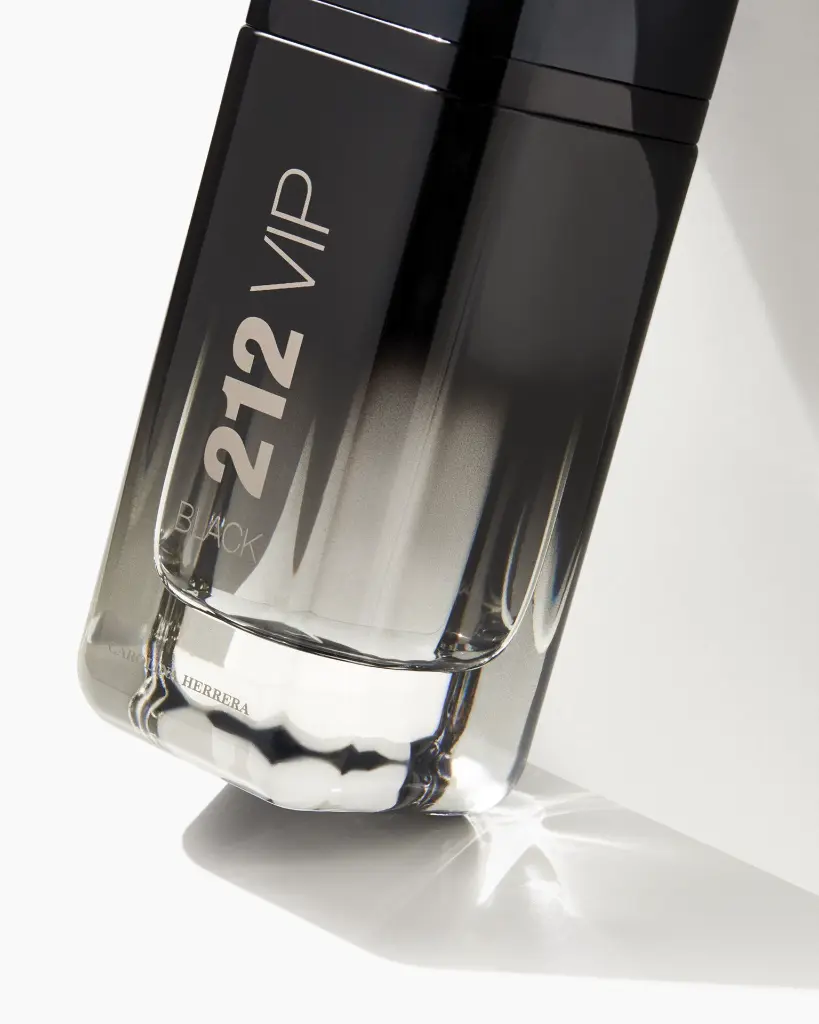 212 Vip Black Run the Party Edp (M) 100ml.webp